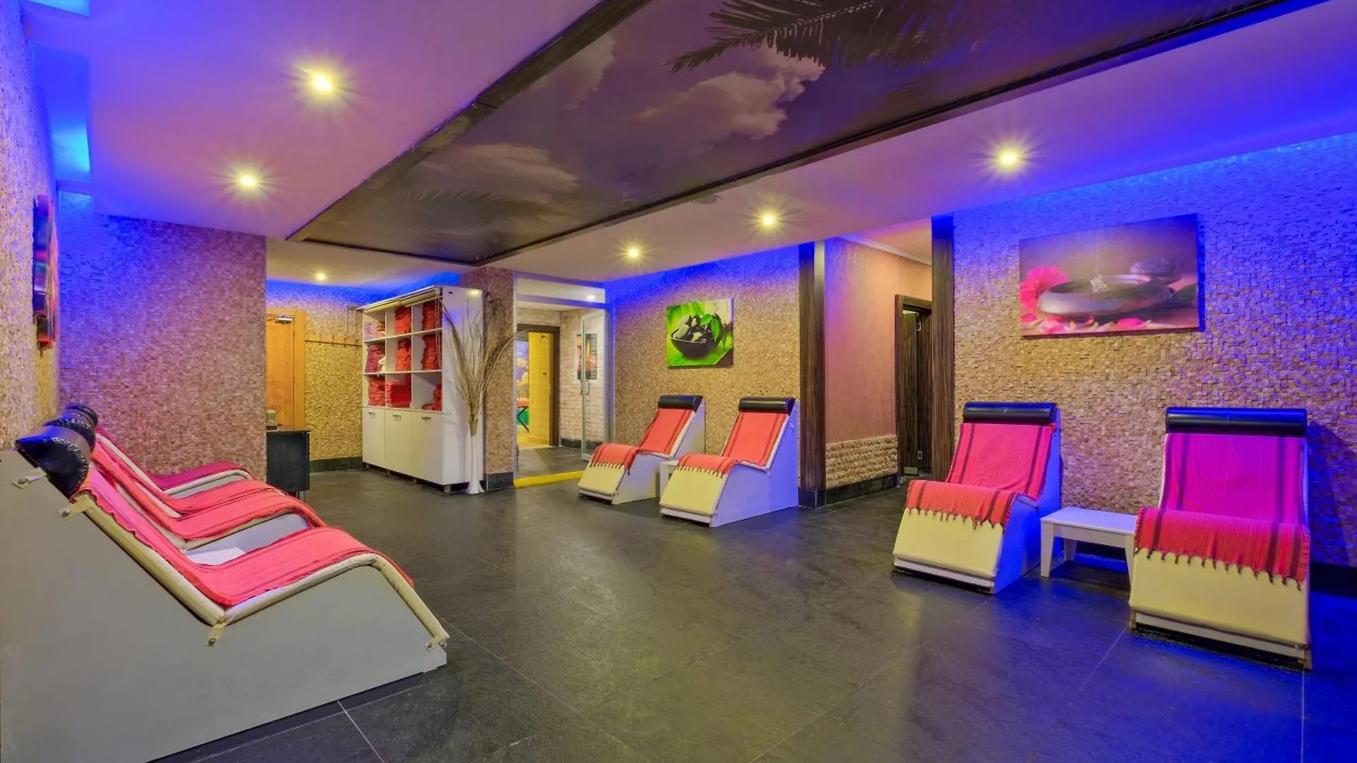Ocean Blue High Class Hotel & Spa Oludeniz 4*,
